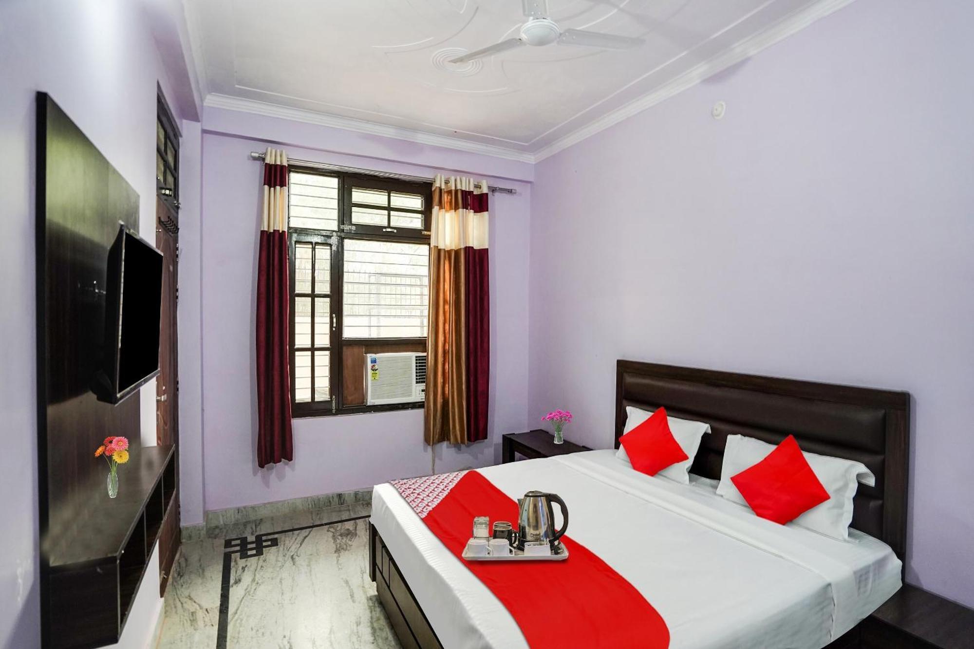 Hotel O Ayurma Inn Chinhat Екстериор снимка
