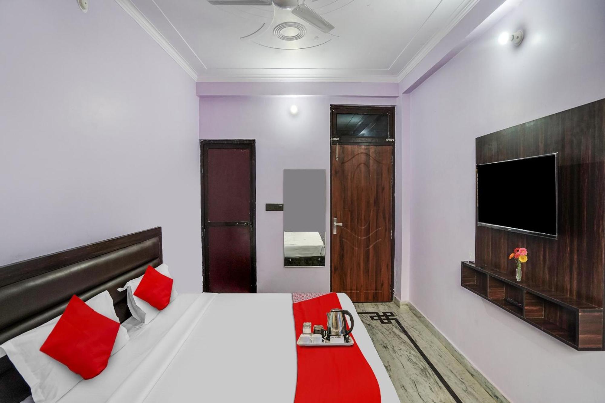 Hotel O Ayurma Inn Chinhat Екстериор снимка