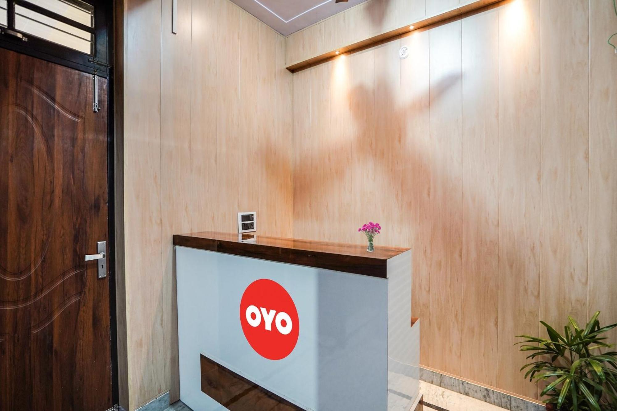 Hotel O Ayurma Inn Chinhat Екстериор снимка