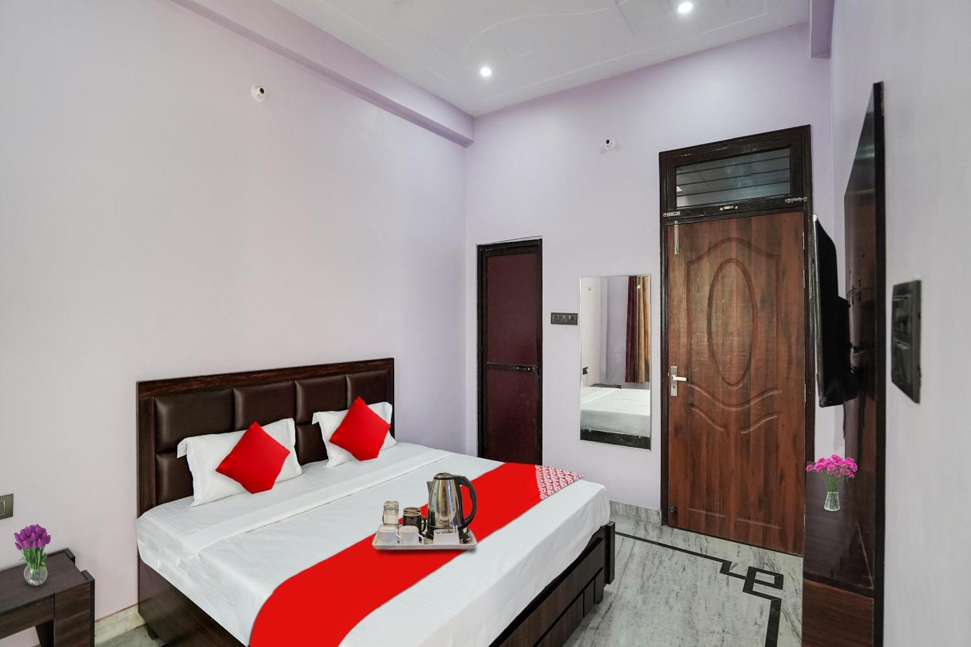 Hotel O Ayurma Inn Chinhat Екстериор снимка