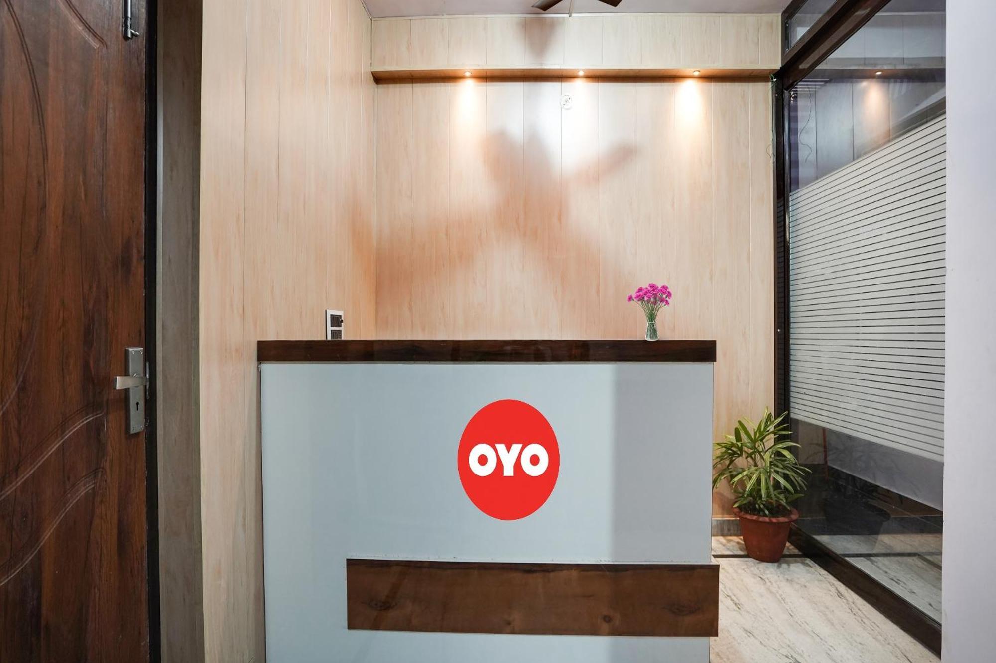 Hotel O Ayurma Inn Chinhat Екстериор снимка